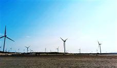 三一制造！国内最大轮式起重机亮相天津港！ - 恒通能机械资讯