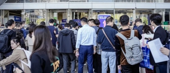 首日盛况 | IOTE 2024 第二十一届国际物联网展在沪开幕(图2)