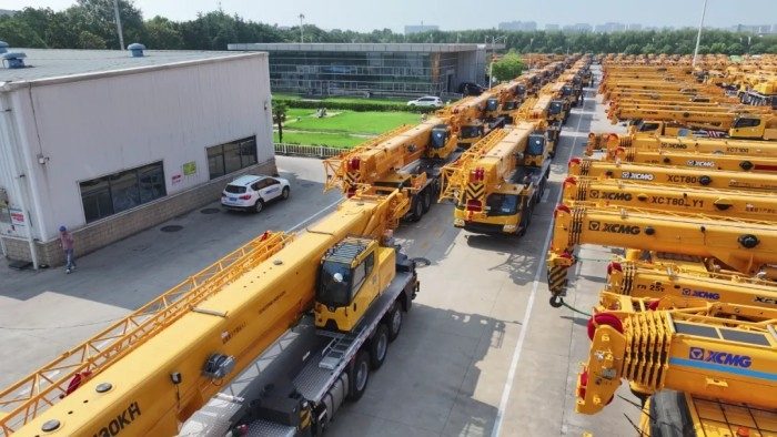 再启航！30余台徐工起重机，丝路赴中东(图4)