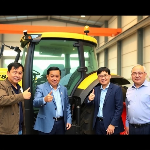 农业农村部调研组到访柳工农机，点赞混合动力技术创新(图4)