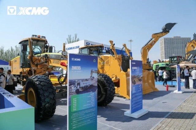 速览！徐工“绿智”成套矿山解决方案亮相鄂尔多斯(图6)